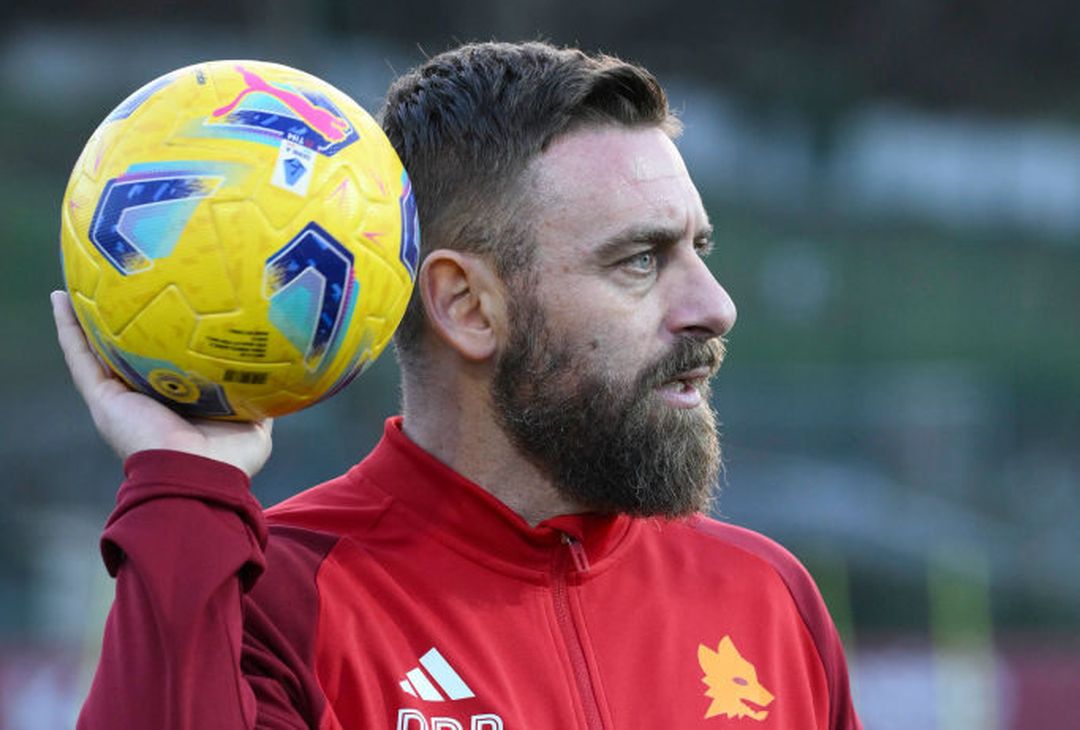 Roma, il primo allenamento in giallorosso di Daniele De Rossi – FOTO GALLERY - immagine 19