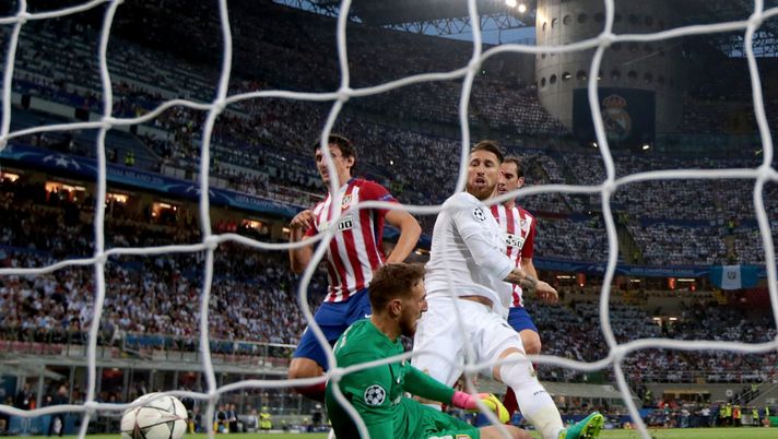 MILAN, ITALY - MAY 28: Sergio Ramos of Real Madrid scores the opening goal during the UEFA Champions League Final match between Real Madrid and Club Atletico de Madrid at Stadio Giuseppe Meazza on May 28, 2016 in Milan, Italy. (Photo by Clive Rose/Getty Images) MILAN, ITALY - MAY 28: Sergio Ramos of Real Madrid scores the opening goal during the UEFA Champions League Final match between Real Madrid and Club Atletico de Madrid at Stadio Giuseppe Meazza on May 28, 2016 in Milan, Italy. (Photo by Clive Rose/Getty Images)