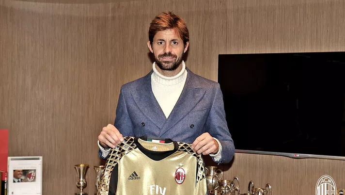 Storari in posa a Casa Milan, foto acmilan.com