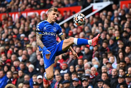 Everton Digne (getty images) Everton Digne (getty images)
