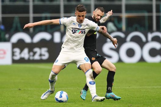 Getty Images Inter Empoli Pinamonti vs Brozovic
