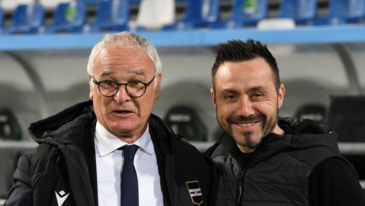 REGGIO NELL'EMILIA, ITALY - APRIL 24: Claudio Ranieri, Head Coach of U.C. Sampdoria and Roberto De Zerbi, Head Coach of Sassuolo pose prior to the Serie A match between US Sassuolo and UC Sampdoria at Mapei Stadium - Città del Tricolore on April 24, 2021 in Reggio nell'Emilia, Italy. Sporting stadiums around Italy remain under strict restrictions due to the Coronavirus Pandemic as Government social distancing laws prohibit fans inside venues resulting in games being played behind closed doors.  (Photo by Alessandro Sabattini/Getty Images) 