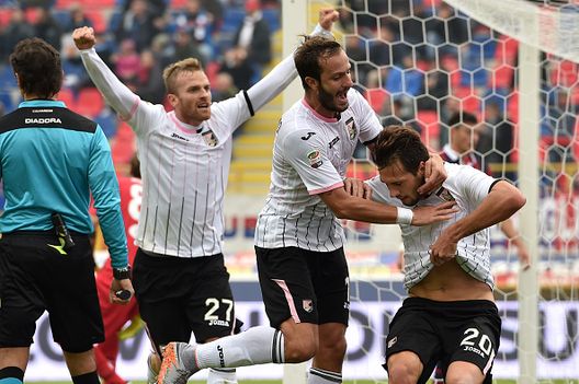  Franco Vazquez festeggia la rete siglata al Dall'Ara contro il Bologna 