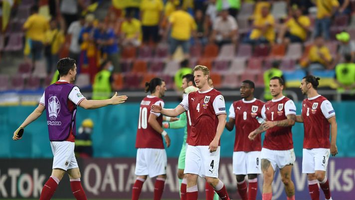 BUCHAREST, ROMANIA - JUNE 21: Martin Hinteregger of Austria celebrates their side's victory with Michael Gregoritsch after the UEFA Euro 2020 Championship Group C match between Ukraine and Austria at National Arena on June 21, 2021 in Bucharest, Romania. (Photo by Daniel Mihailescu - Pool/Getty Images) BUCHAREST, ROMANIA - JUNE 21: Martin Hinteregger of Austria celebrates their side's victory with Michael Gregoritsch after the UEFA Euro 2020 Championship Group C match between Ukraine and Austria at National Arena on June 21, 2021 in Bucharest, Romania. (Photo by Daniel Mihailescu - Pool/Getty Images)