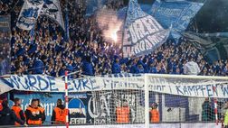 No vaccino, no derby di Berlino: tutti con le mascherine e niente alcolici