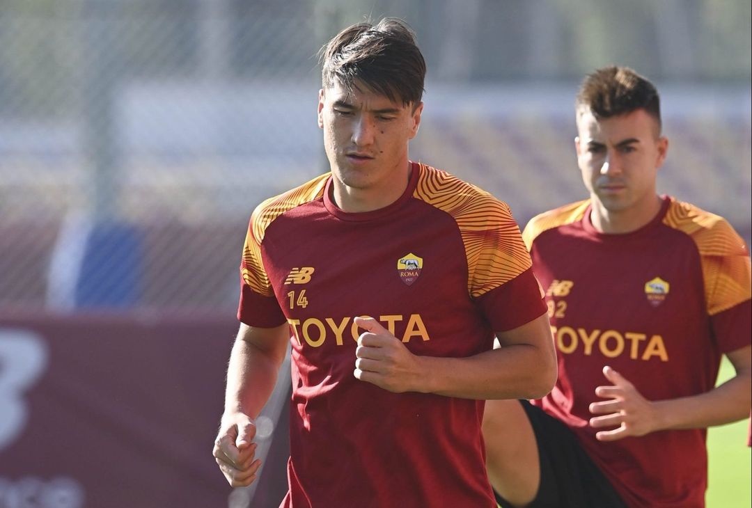 Trigoria, ripresa in vista della Samp: in campo Zaniolo e Karsdorp – FOTO GALLERY - immagine 23