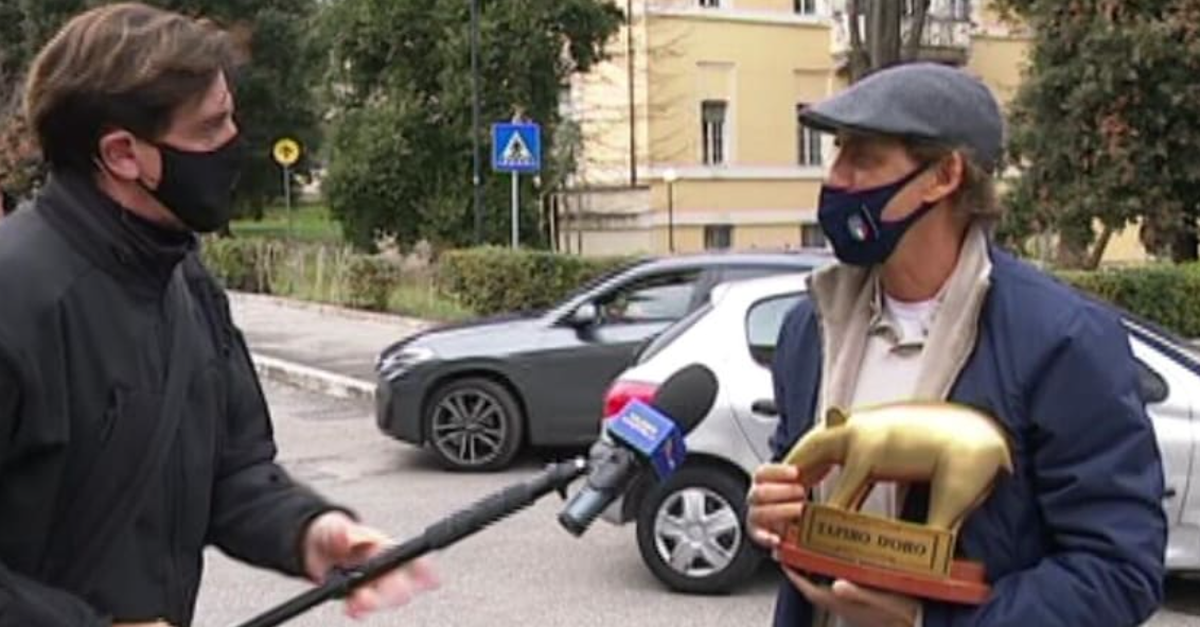 Mancini Riceve Il Tapiro Quando Andremo Ai Mondiali Ne Voglio Uno Pi 