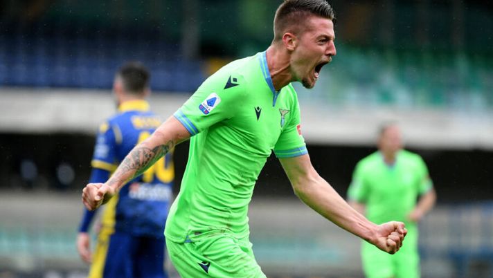 VERONA, ITALY - APRIL 11: Sergej Milinkovic Savic of SS Lazio celebrates scoring the opening goal during the Serie A match between Hellas Verona FC and SS Lazio at Stadio Marcantonio Bentegodi on April 11, 2021 in Verona, Italy. (Photo by Marco Rosi - SS Lazio/Getty Images) ULTIME DAI CAMPI – Milinkovic c’è! Out Kucka e Messias, Svanberg, Danilo, Dragowski… - immagine 1