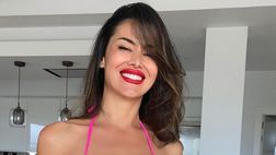 Eva Padlock, il bikini è da impazzire: le forme perfette infiammano il web