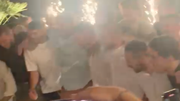 VIDEO Palermo in Serie B, parte il coro: “Baldini salta con noi”. E Silvio…