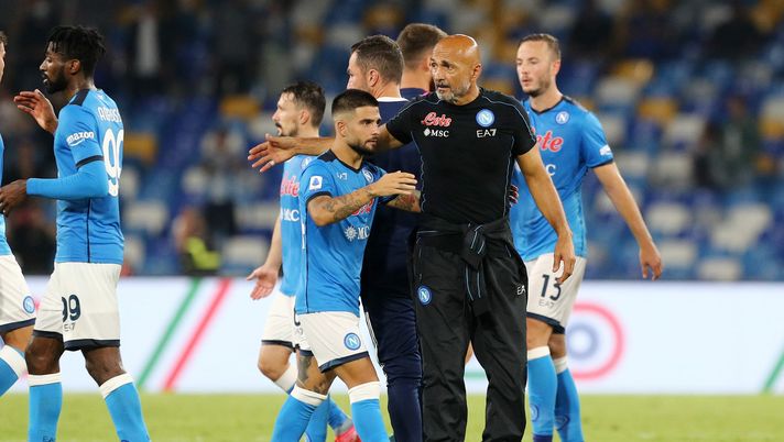 NAPLES, ITALY - SEPTEMBER 26: Luciano Spalletti SSC Napoli coach celebrates the victory with his player Lorenzo Insigne after the Serie A match between SSC Napoli and Cagliari Calcio at Stadio Diego Armando Maradona on September 26, 2021 in Naples, Italy. (Photo by Francesco Pecoraro/Getty Images) 
