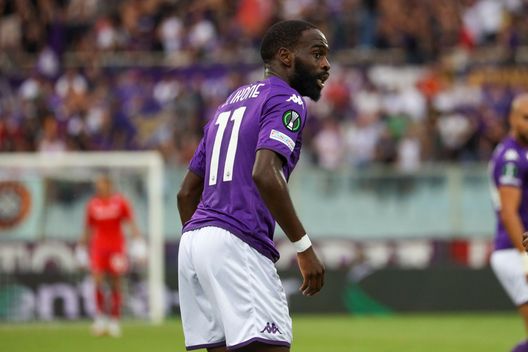 GERMOGLI PH: 8 SETTEMBRE 2022 FIRENZE STADIO ARTEMIO FRANCHI CONFERENCE LEAGUE FIORENTINA VS RFS RIGA NELLA FOTO IKONE' Giorgetti: “Ikonè non vede mai la porta. Jovic non è Vlahovic”- immagine 2