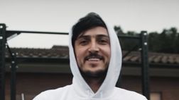 Roma, Azmoun si allena a casa anche nel giorno libero. Dybala: “Che giocatore” – VIDEO