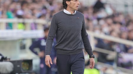 FLORENCE, ITALY - APRIL 27: Gabriele Cioffi manager of Udinese Calcio looks on during the Serie A match between ACF Fiorentina and Udinese Calcio at Stadio Artemio Franchi on April 27, 2022 in Florence, Italy. (Photo by Gabriele Maltinti/Getty Images)