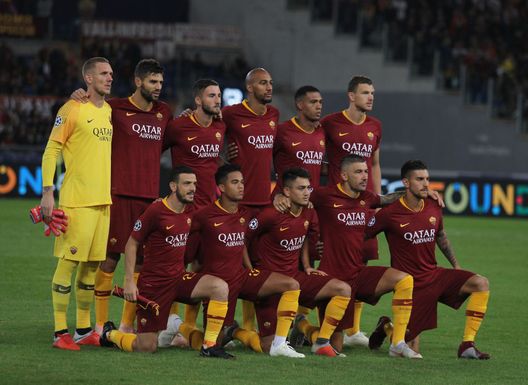 AS Roma team (Photo by Paolo Bruno/Getty Images) AS Roma team (Photo by Paolo Bruno/Getty Images)