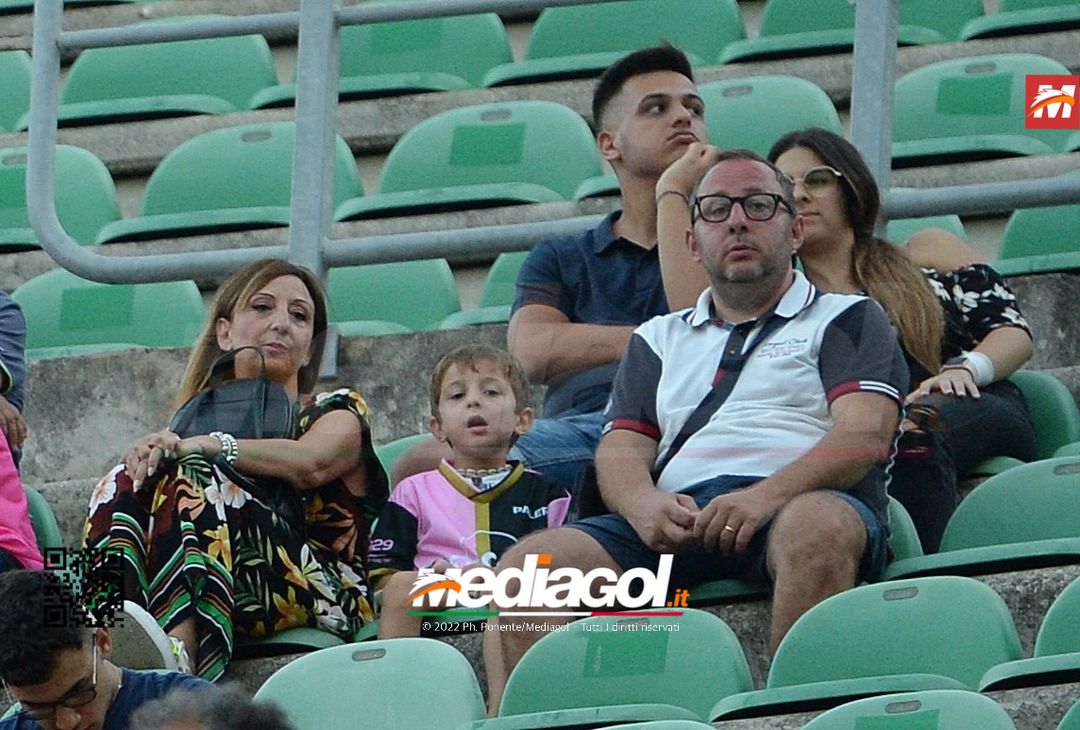 FOTOTIFO, Palermo-Perugia 2-0: i tifosi allo stadio Renzo Barbera (Gallery) - immagine 77