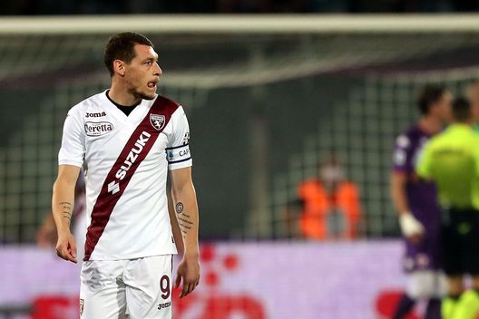 FLORENCE, ITALY - AUGUST 28: Andrea Belotti of Torino FC looks on during the Serie A match between ACF Fiorentina and Torino FC at Stadio Artemio Franchi on August 28, 2021 in Florence, Italy (Photo by Gabriele Maltinti/Getty Images) FLORENCE, ITALY - AUGUST 28: Andrea Belotti of Torino FC looks on during the Serie A match between ACF Fiorentina and Torino FC at Stadio Artemio Franchi on August 28, 2021 in Florence, Italy (Photo by Gabriele Maltinti/Getty Images)