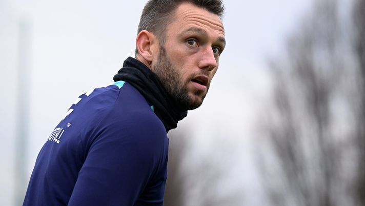 Tuttosport: “Inter, presto il sì di De Vrij: si ragiona su biennale o 2+1” - immagine 1