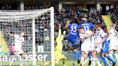 EMPOLI, ITALY - MAY 04: Jean Daniel Akpa Akpro of Empoli FC scores a goal during the Serie A match between Empoli FC and Bologna FC at Stadio Carlo Castellani on May 4, 2023 in Empoli, Italy. (Photo by Gabriele Maltinti/Getty Images)