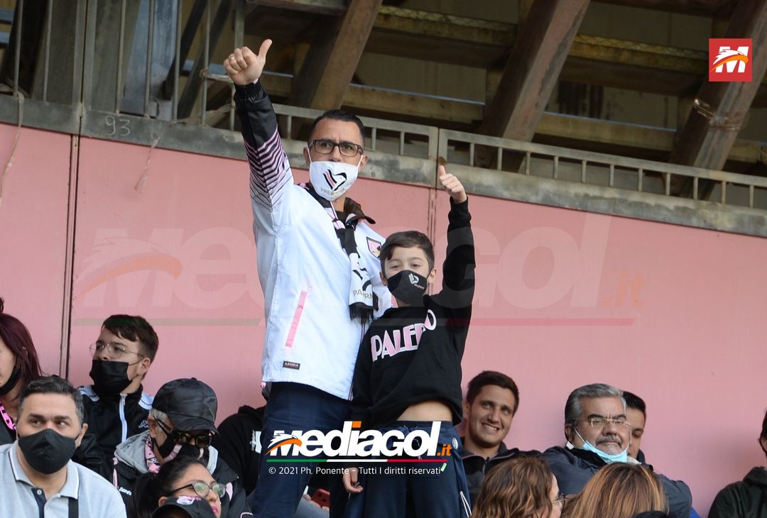 FOTO, i tifosi allo stadio per Palermo – Foggia 3-0 (Gallery) - immagine 53