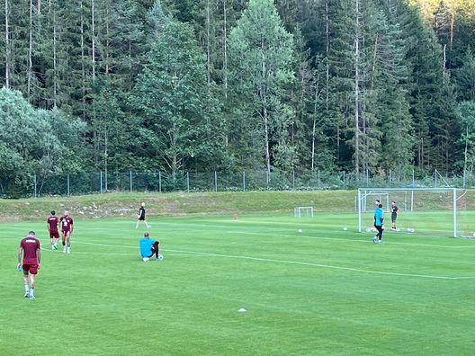 L’allenamento pomeridiano del Torino sul campo di Waidring - immagine 2