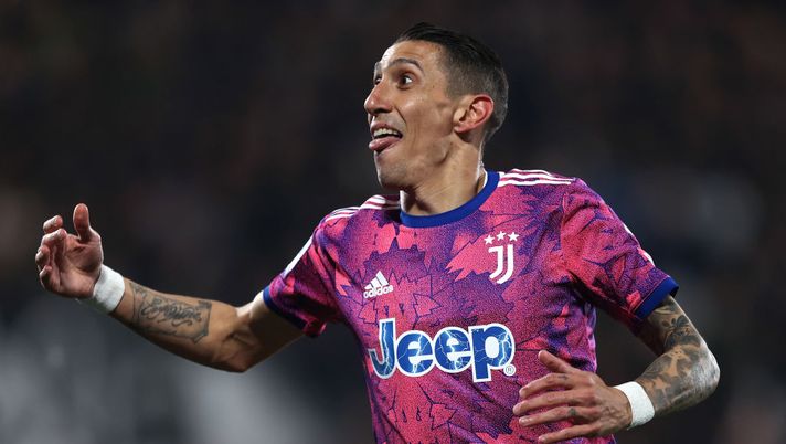 LA SPEZIA, ITALY - FEBRUARY 19: Angel Di Maria of Juventus FC celebrates after scoring his side's second goal of the match during the Serie A match between Spezia Calcio and Juventus FC at Stadio Alberto Picco on February 19, 2023 in La Spezia, Italy. (Photo by Francesco Scaccianoce/Getty Images) Juve, Vlahovic provato con Di Maria e occhio a Bonucci: la probabile formazione - immagine 1