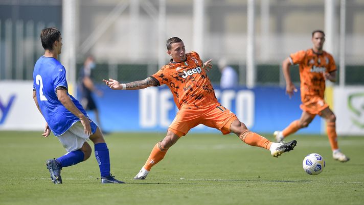 TURIN, ITALY - SEPTEMBER 13: Juventus player Luca Pellegrini during the pre-season friendly match with Novara at JTC on September 13, 2020 in Turin, Italy. (Photo by Daniele Badolato - Juventus FC/Juventus FC via Getty Images) 