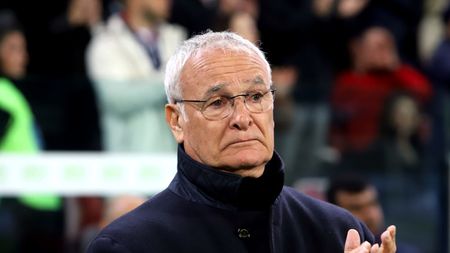CAGLIARI, ITALY - JANUARY 26: Cagliari's coach Claudio Ranieri looks on during the Serie A TIM match between Cagliari and Torino FC - Serie A TIM at Sardegna Arena on January 26, 2024 in Cagliari, Italy. (Photo by Enrico Locci/Getty Images)