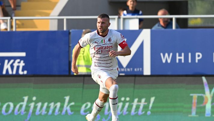 Ante Rebic, attaccante del Milan, qui in azione contro lo ZTE Zalaegerszegi