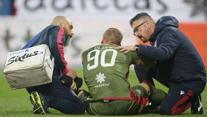 CAGLIARI, ITALY - MARCH 01: Patrick Robin Olsen of Cagliari injured   during the Serie A match between Cagliari Calcio and  AS Roma at Sardegna Arena on March 1, 2020 in Cagliari, Italy.  (Photo by Enrico Locci/Getty Images) 