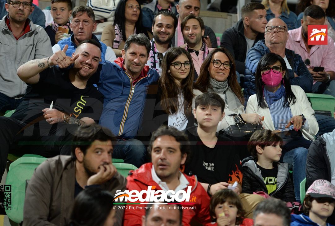 Fototifo, i tifosi allo stadio per Palermo-Virtus Entella 2-2 (gallery) - immagine 161