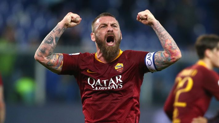 Daniele De Rossi of AS Roma celebrates at the end of he match
Genova 6-04-2019 Stadio Marassi Football Serie A 2018/2019 Sampdoria - Roma
Photo Gino Mancini / Insidefoto Daniele De Rossi of AS Roma celebrates at the end of he match
Genova 6-04-2019 Stadio Marassi Football Serie A 2018/2019 Sampdoria - Roma
Photo Gino Mancini / Insidefoto
