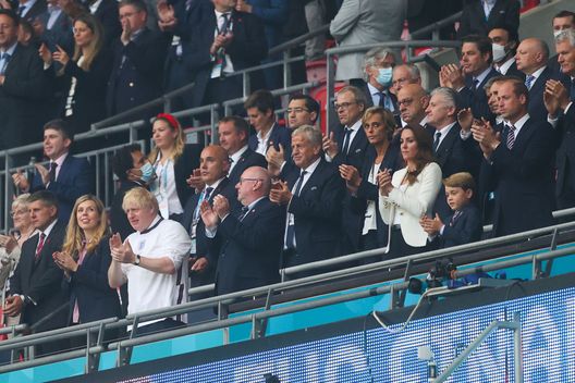 Royal Family (getty images) Royal Family (getty images)