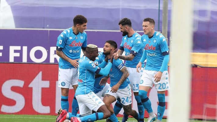 FLORENCE, ITALY - MAY 16: Lorenzo Insigne of SSC Napoli celebrates after scoring a goal during the Serie A match between ACF Fiorentina  and SSC Napoli at Stadio Artemio Franchi on May 16, 2021 in Florence, Italy.  (Photo by Gabriele Maltinti/Getty Images) 