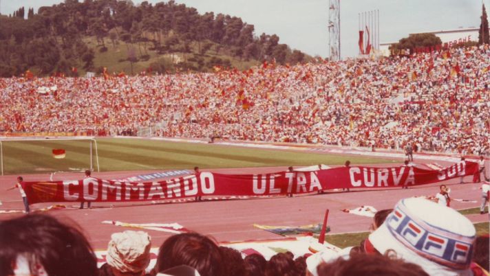 Il Cucs festeggia 46 anni: lo striscione sarà conservato nell’Archivio di Trigoria - immagine 1