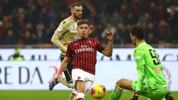 Krzysztof Piatek in gol durante Milan-Spal (credits: GETTY Images) 