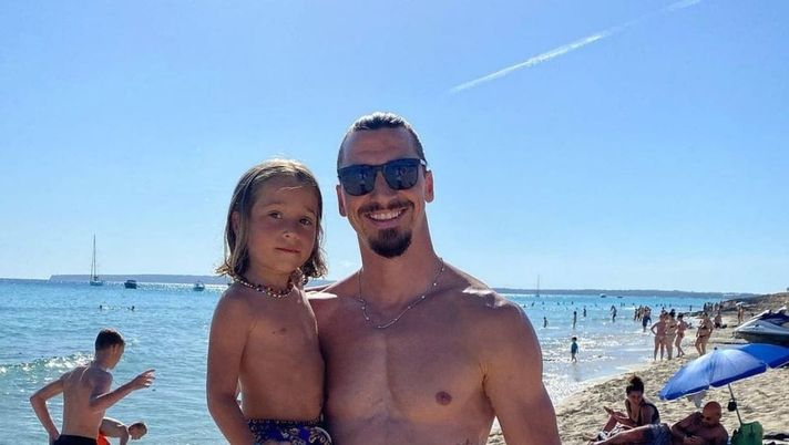 Zlatan Ibrahimovic insieme al figlio di Alessio Cerci (credits: Instagram Cerci) 