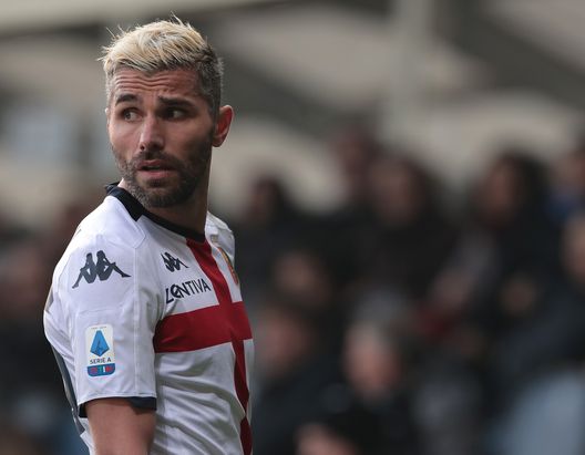 BERGAMO, ITALY - FEBRUARY 02: Valon Behrami of Genoa CFC reacts after he receives a red card during the Serie A match between Atalanta BC and Genoa CFC at Gewiss Stadium on February 2, 2020 in Bergamo, Italy. (Photo by Emilio Andreoli/Getty Images) BERGAMO, ITALY - FEBRUARY 02: Valon Behrami of Genoa CFC reacts after he receives a red card during the Serie A match between Atalanta BC and Genoa CFC at Gewiss Stadium on February 2, 2020 in Bergamo, Italy. (Photo by Emilio Andreoli/Getty Images)