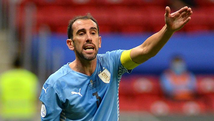 BRASILIA, BRAZIL - JULY 03: Diego Godin of Uruguay reacts during a quarter-final match of Copa America Brazil 2021 between Colombia and Uruguay at Mane Garrincha Stadium on July 03, 2021 in Brasilia, Brazil. (Photo by Andressa Anholete/Getty Images) 