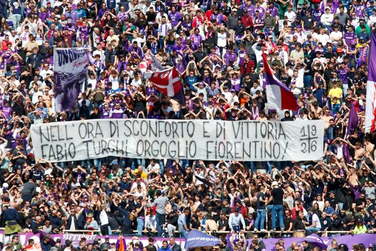 FOTO – Striscione per il pugile Turchi: “Fabio, orgoglio fiorentino” - immagine 1