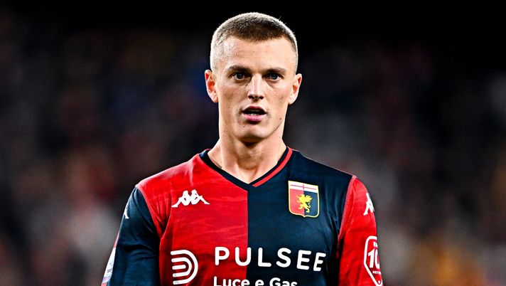 Albert Gudmundsson, attaccante del Genoa