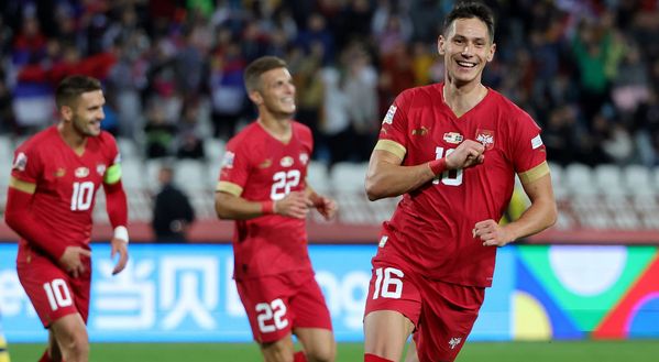 1426997045 Nazionali, Lazovic e Ililc con la Serbia piegano 4-1 la Svezia di Hien- immagine 2