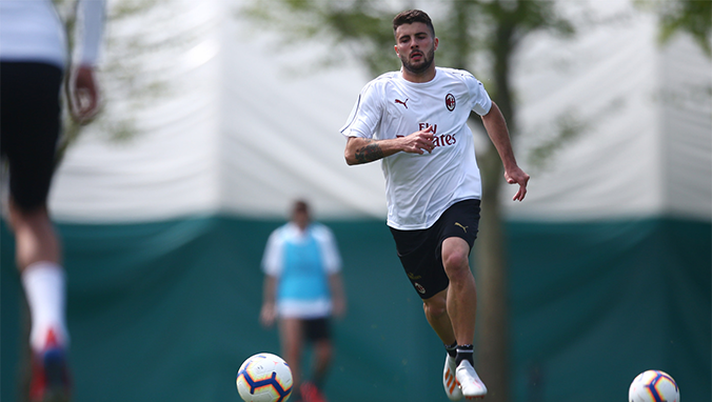 Patrick Cutrone in allenamento con il Milan a Milanello (credits: acmilan.com) 