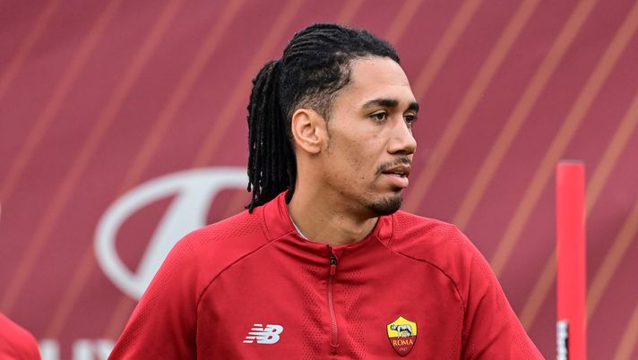 Mourinho recupera Smalling ed ElSha. Quattro giocatori per 2 posti in difesa - immagine 1