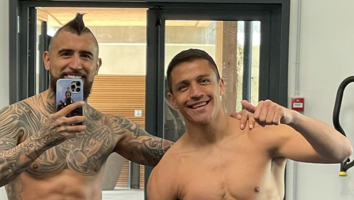 Sanchez lascia il 7 del Cile. Alexis vestirà una maglia &#8216;pesante&#8217; nella Roja 