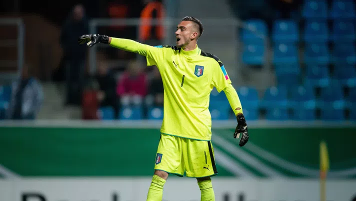 CHEMNITZ, GERMANY - NOVEMBER 09:  Andrea Zaccagno of Italy reacts during the Under 20 International Friendly match between U20 of Germany and U20 of Italy at community4you Arena on November 9, 2017 in Chemnitz, Germany.  (Photo by Thomas Eisenhuth/Bongarts/Getty Images)