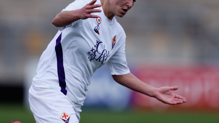 ROME, ITALY - MARCH 13: Tatiana Bonetti of ACF Fiorentina celebrates after scoring the opening goal during the women Coppa Italia match between AS Roma and ACF Fiorentina on March 13, 2019 in Rome, Italy. (Photo by Paolo Bruno/Getty Images) ROME, ITALY - MARCH 13: Tatiana Bonetti of ACF Fiorentina celebrates after scoring the opening goal during the women Coppa Italia match between AS Roma and ACF Fiorentina on March 13, 2019 in Rome, Italy. (Photo by Paolo Bruno/Getty Images)