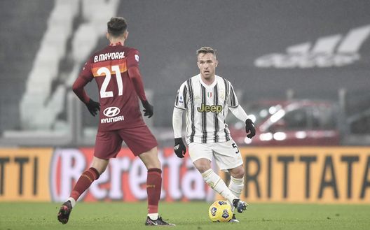 TURIN, ITALY - FEBRUARY 06: Arthur Melo of Juventus is challenged by Borja Mayoral of AS Roma during the Serie A match between Juventus and AS Roma at Allianz Stadium on February 06, 2021 in Turin, Italy. Sporting stadiums around Italy remain under strict restrictions due to the Coronavirus Pandemic as Government social distancing laws prohibit fans inside venues resulting in games being played behind closed doors. (Photo by Daniele Badolato - Juventus FC/Juventus FC via Getty Images) TURIN, ITALY - FEBRUARY 06: Arthur Melo of Juventus is challenged by Borja Mayoral of AS Roma during the Serie A match between Juventus and AS Roma at Allianz Stadium on February 06, 2021 in Turin, Italy. Sporting stadiums around Italy remain under strict restrictions due to the Coronavirus Pandemic as Government social distancing laws prohibit fans inside venues resulting in games being played behind closed doors. (Photo by Daniele Badolato - Juventus FC/Juventus FC via Getty Images)
