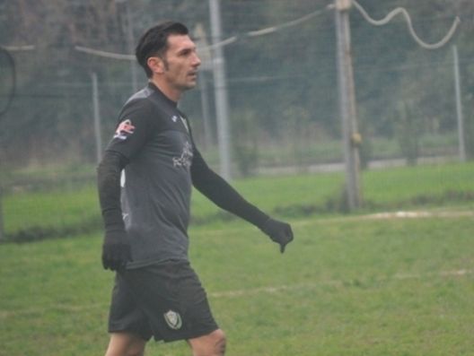 Vannucchi: doppietta e coro negli spogliatoi...a 42 anni... Vannucchi: doppietta e coro negli spogliatoi...a 42 anni...