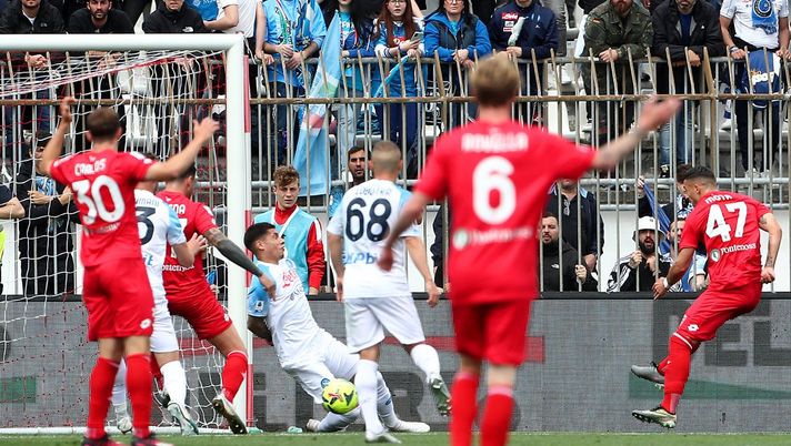 Getty Images Serie A, il Monza batte 2-0 il Napoli. Vince anche la Fiorentina, Udinese ko - immagine 1